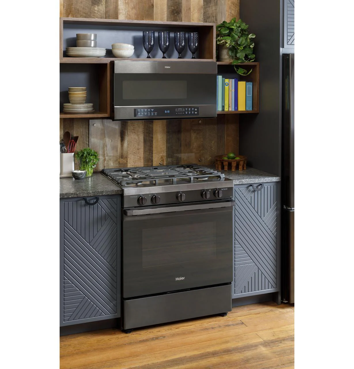 Haier QGSS740BNTS 30" Smart Slide-In Gas Range with Convection - Image 48