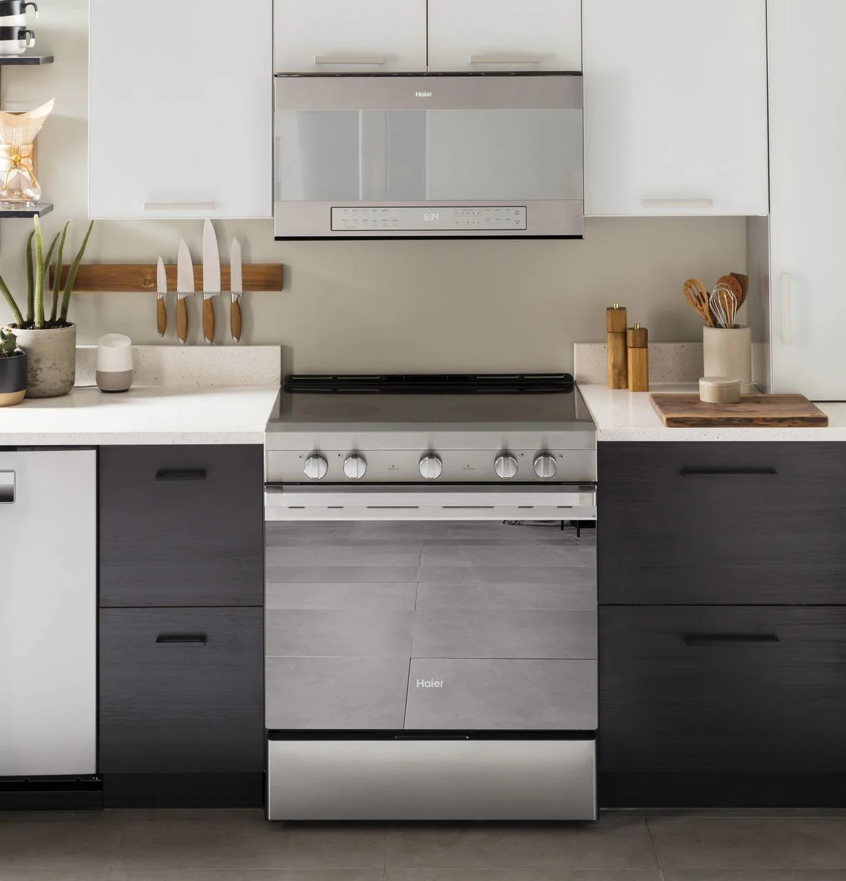 Haier 30" Smart Slide-In Electric Range with Convection - Image 46
