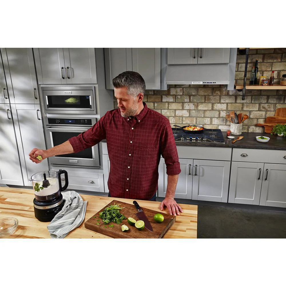 Kitchenaid KMBT5011KSS 1000 Watt Built-In Low Profile Microwave with Slim Trim Kit - Image 14