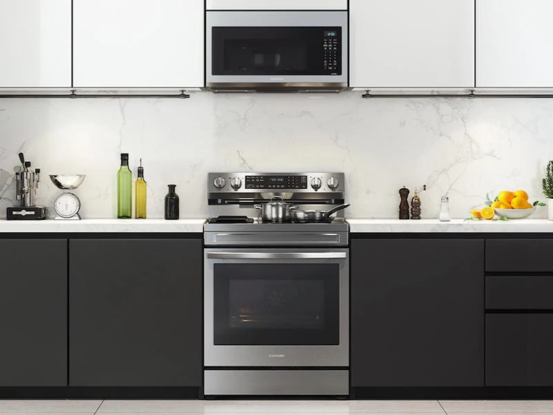 Samsung NE63A6711SS 6.3 cu. ft. Smart Freestanding Electric Range with No-Preheat Air Fry, Convection+ & Griddle in Stainless Steel - Image 3