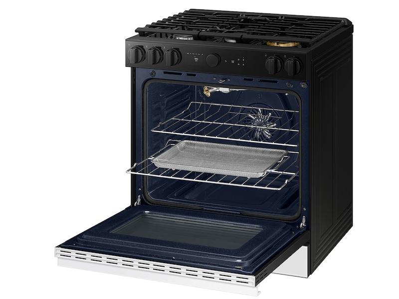 Samsung NSG6DB850012 Bespoke 6.0 cu. ft. Smart Slide-In Gas Range with Air Sous Vide & Air Fry in White Glass - Image 10