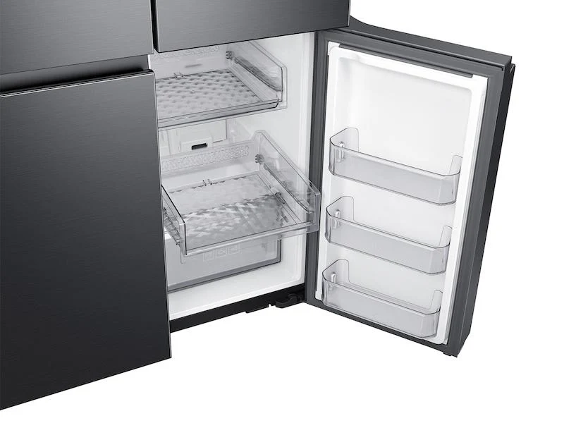 Samsung 23 cu. ft. Smart Counter Depth 4-Door Flex™ refrigerator with AutoFill Water Pitcher and Dual Ice Maker in Black Stainless Steel - Image 9