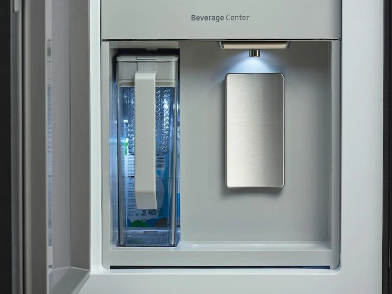 Samsung RF29DB960012 Bespoke 29 cu. ft. 4-Door Flex™ Refrigerator with Beverage Center™ & Customizable Door Panels in White Glass - Image 4