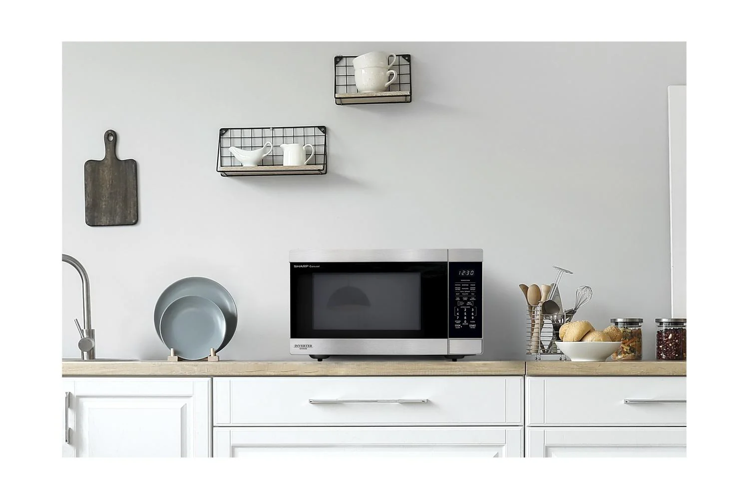 SMC2266KS Sharp 2.2 cu. ft. 1200W Stainless Steel Countertop Microwave Oven with Inverter Technology - Image 7