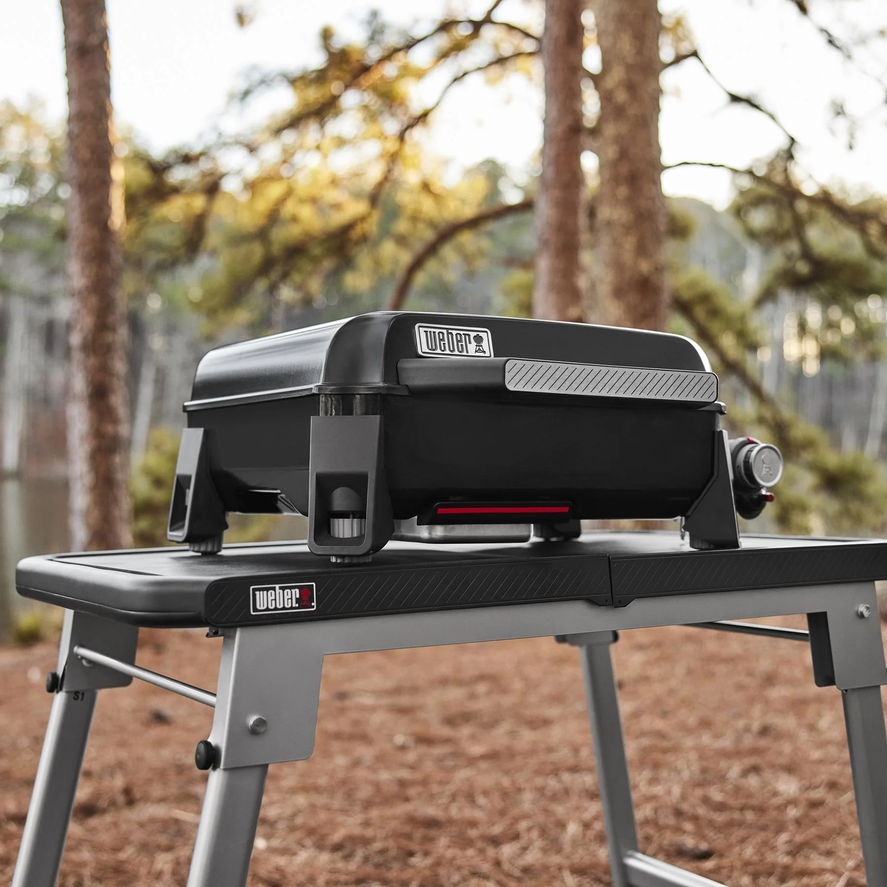 Weber 1500531 Slate® 17 Rust-Resistant Tabletop Griddle - Black - Image 5