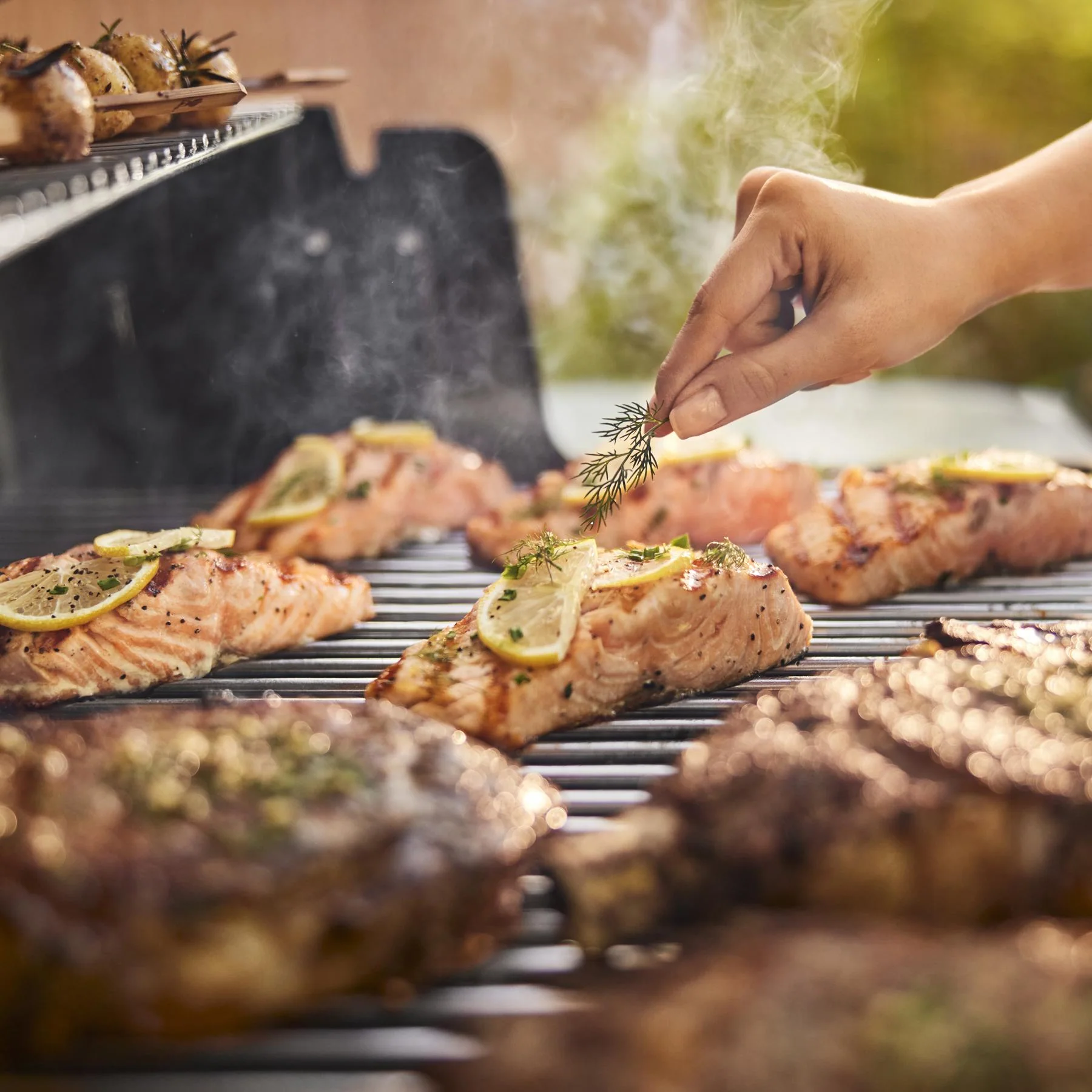 Weber 1500568 Genesis S-315 Gas Grill (Liquid Propane) - Stainless Steel - Image 6