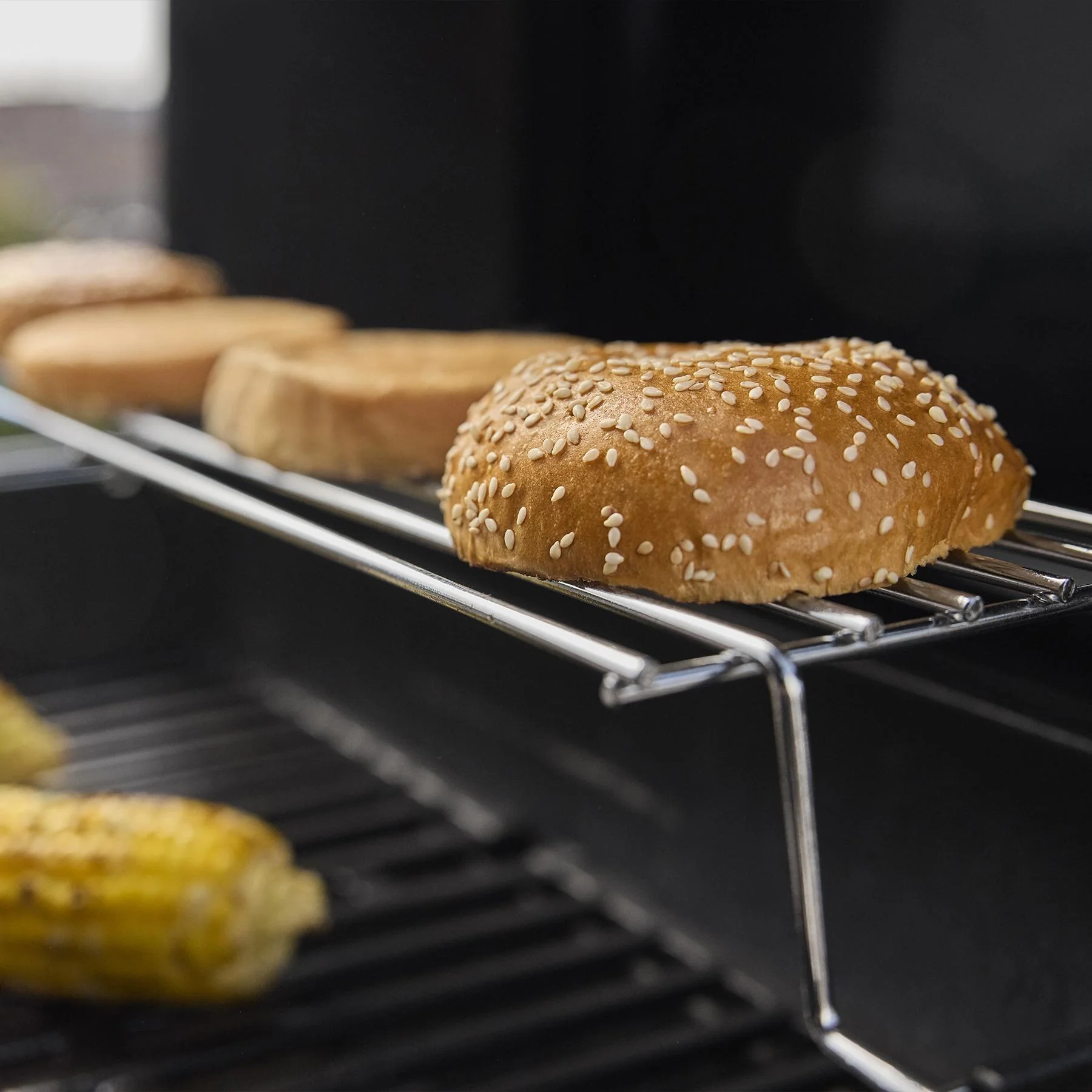 Weber 1500780 Spirit® E-425 Gas Grill (Liquid Propane) - Black - Image 7