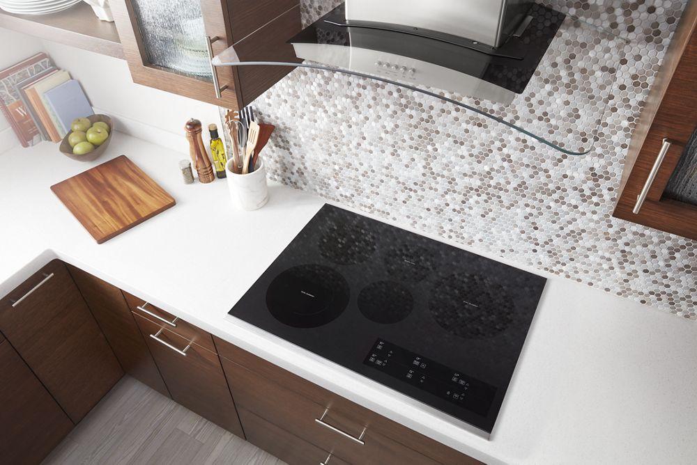 Whirlpool WCE97US0HS 30-inch Electric Ceramic Glass Cooktop with Two Dual Radiant Elements - Image 6